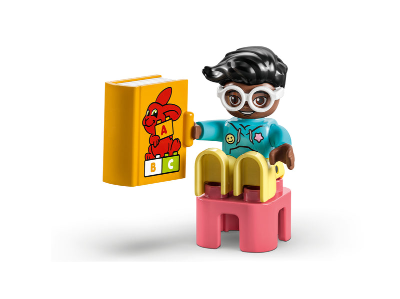 10992 LEGO Päiväkodin arkea