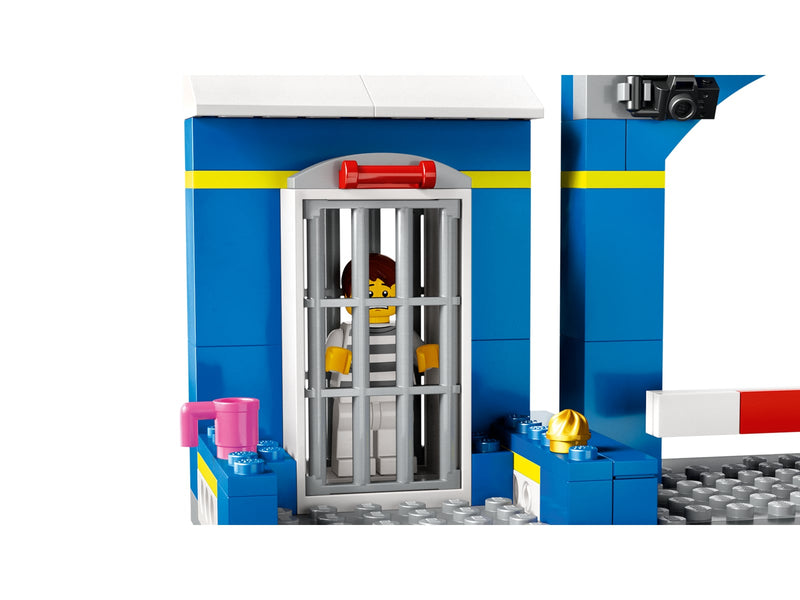 LEGO 60370 City - Takaa-ajo poliisiasemalla
