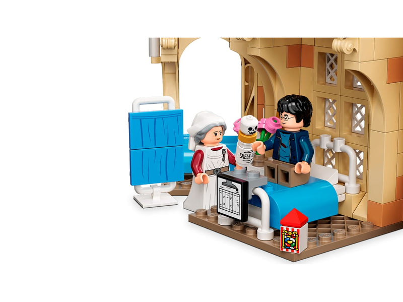 LEGO 76398 Harry Potter - Tylypahkan sairaalasiipi