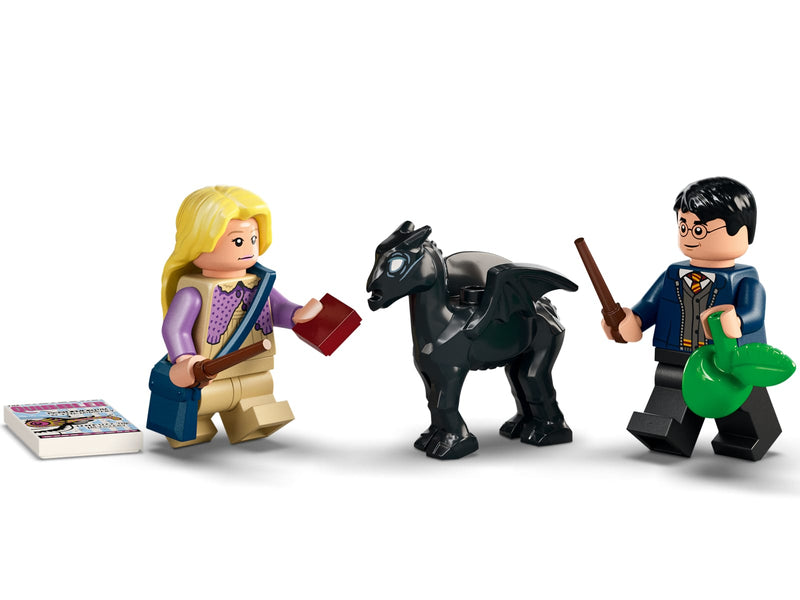 LEGO 76400 Harry Potter - Tylypahkan vaunut ja thestralit