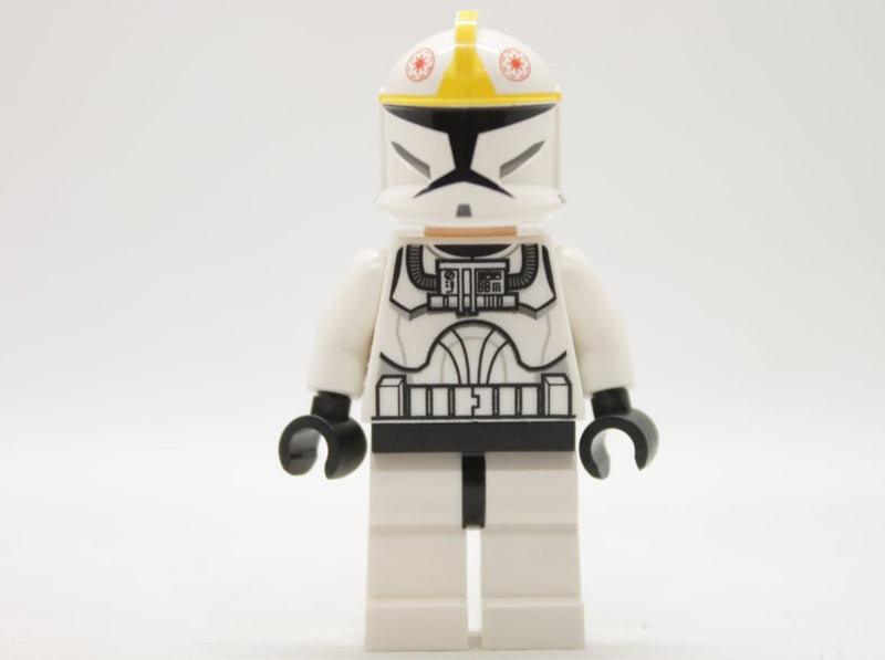 Clone Trooper Pilot (Phase 1) - Yellow Markings, Large Eyes, sw0191